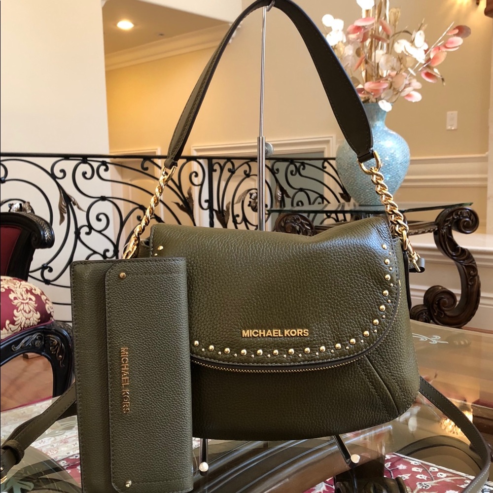 Michael Kors Aria MD Conv Handbag&wallet set - Picture 1 of 8
